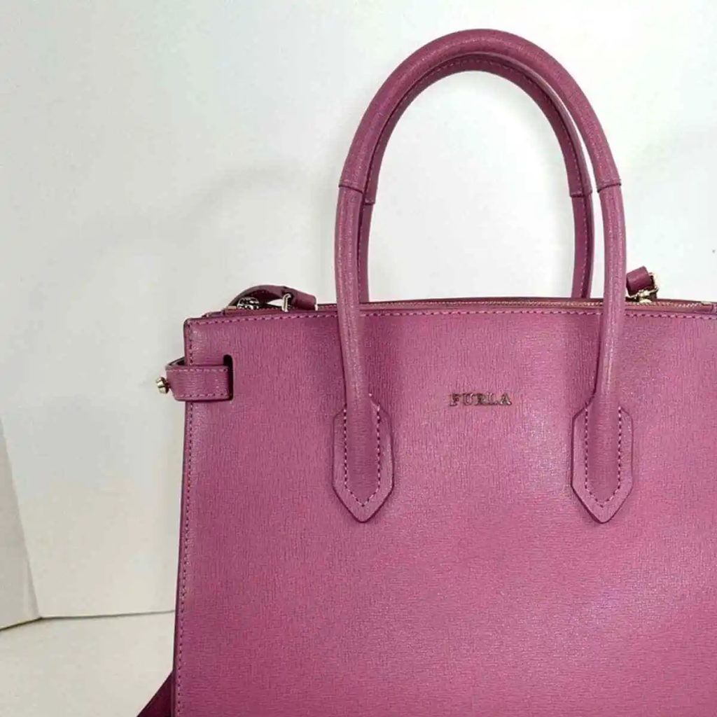 Furla handbag, when selecting a Furla handbag, there are various factors to consider to ensure that you find the perfect