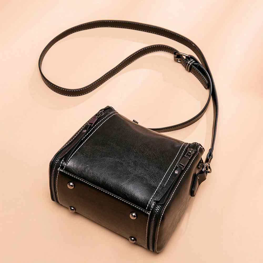 Women's crossbody bag, few items offer the perfect blend of style and functionality quite like the women's crossbody bag.