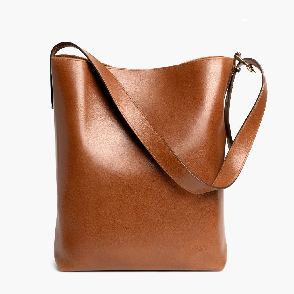 Bucket crossbody bag