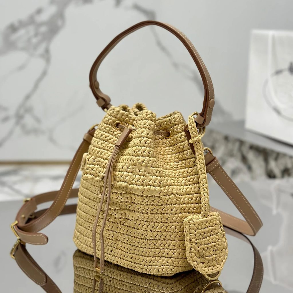 straw bucket bag