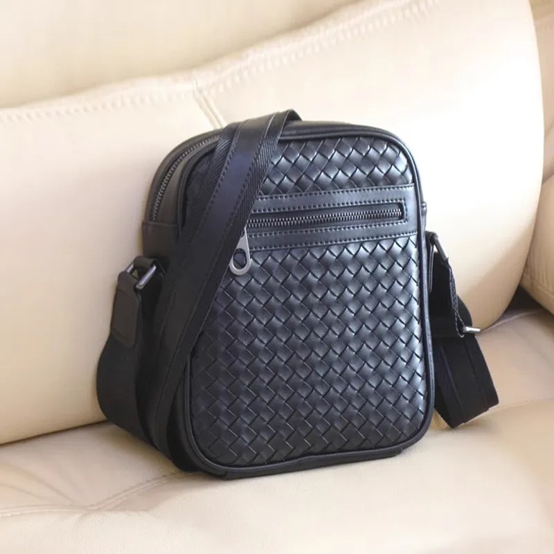 Stylish Mens Shoulder Bag to Carry in 2025