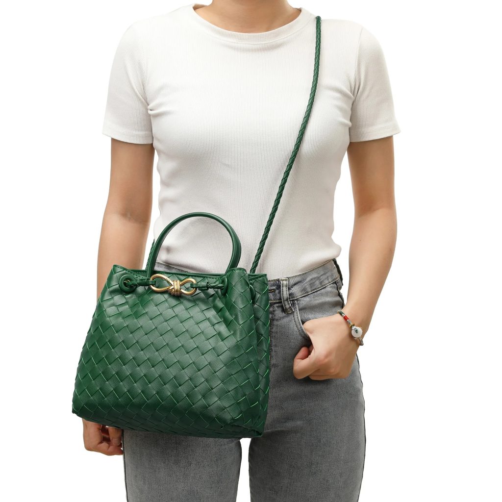 green shoulder bag