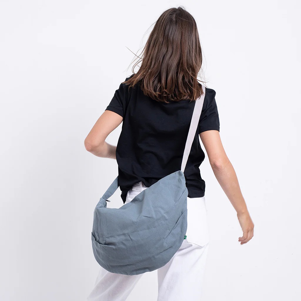 canvas shoulder bag