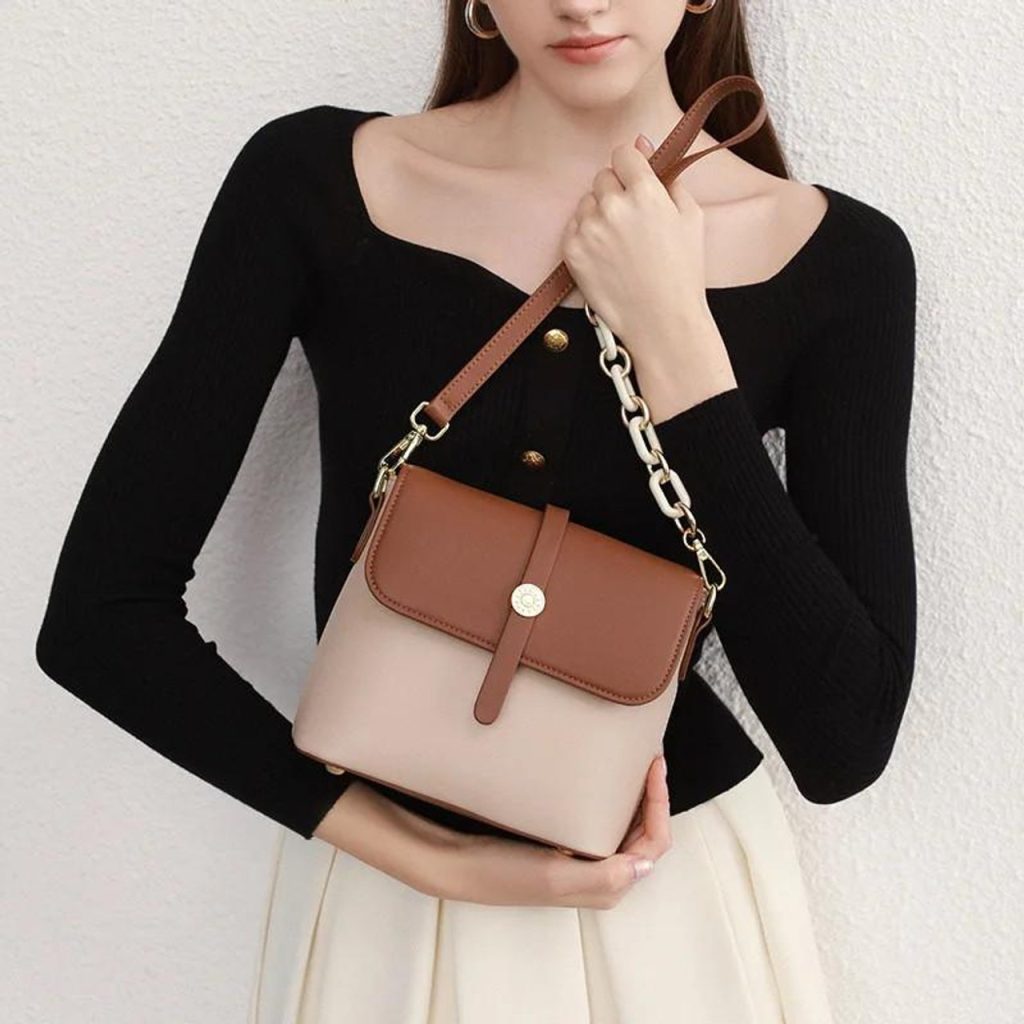 chain shoulder bag