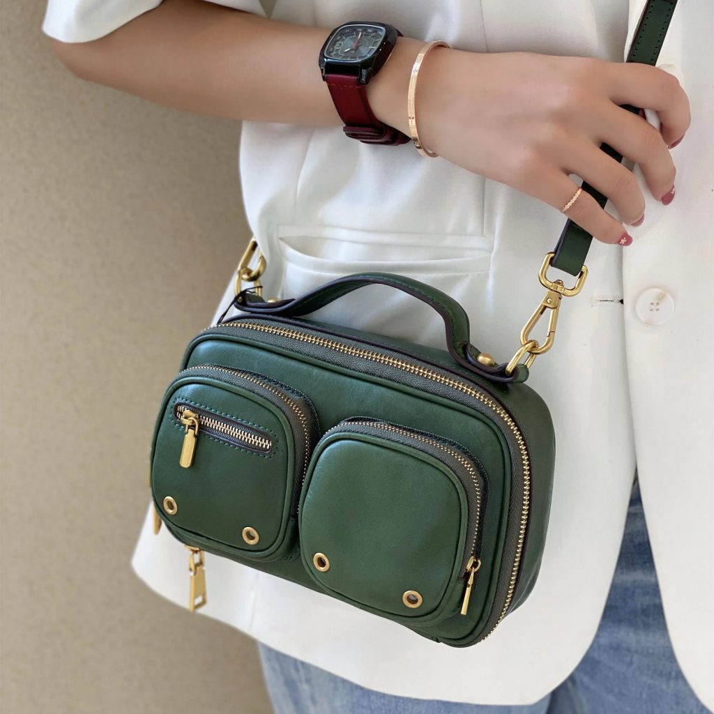 green shoulder bag